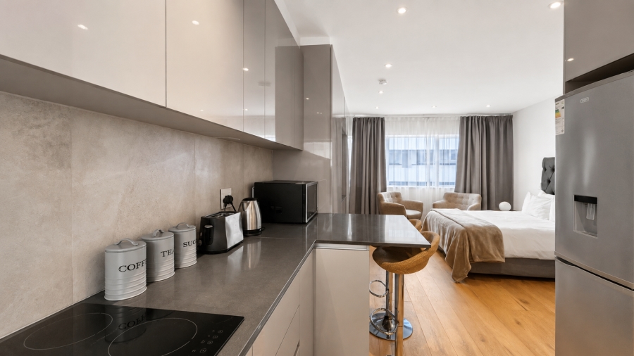 1 Bedroom Property for Sale in Mouille Point Western Cape